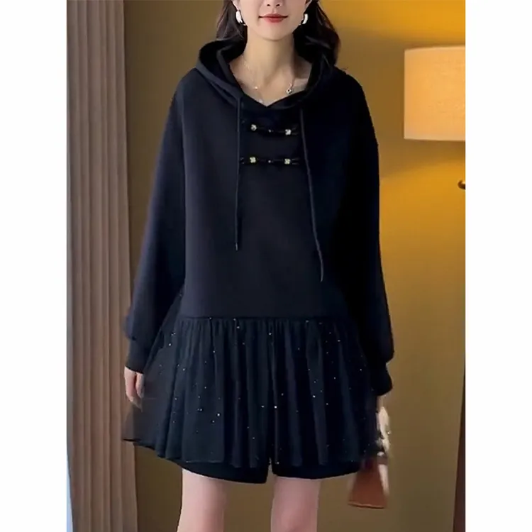 设计感拼接卫衣连衣裙女士2025早秋季新款连帽宽松大码蕾丝短裙子