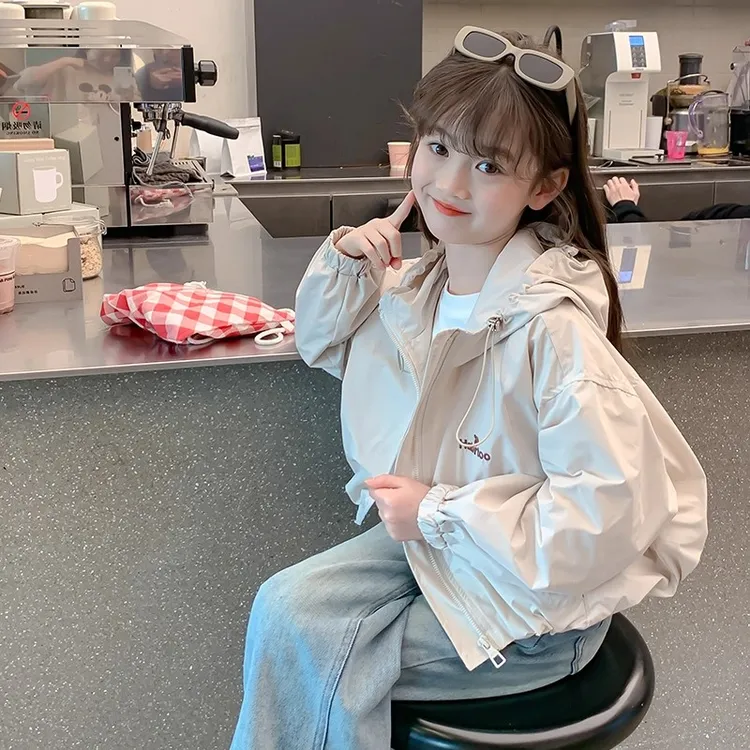女童春装外套2025新款洋气时髦短款上衣女孩春秋大童连帽衣服儿童