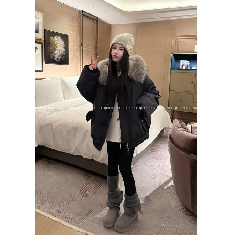 宿慕SUMU设计师款小飞侠2025冬11-10新款90白鸭绒毛领羽绒服9059