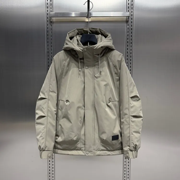 羽绒服男款2025冬季新款加厚保暖外套高级感连帽痞帅工装冲锋衣男