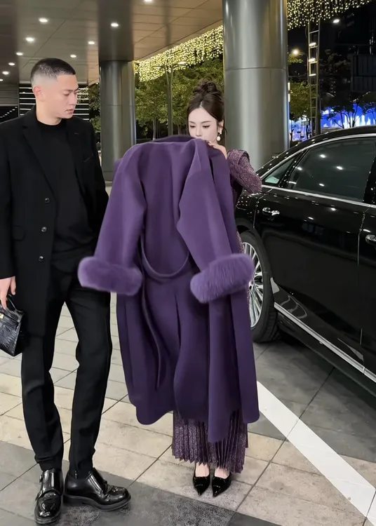 【冬装新款】DY69冬季时尚气质翻领系带紫色双面尼大衣狐狸毛袖
