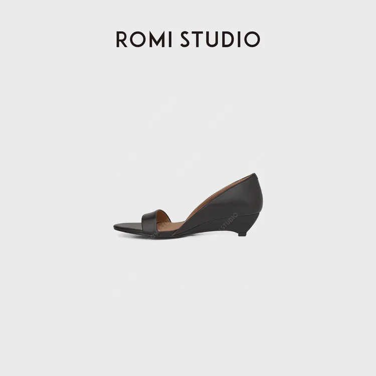 ROMI STUDIO牛皮羊皮简约柔软方头坡跟3.9cm凉鞋高跟鞋RWDRP33718