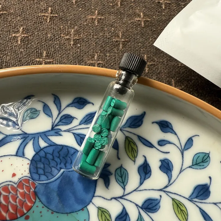 打火机火石 加粗火石2.5MM 横混爆率绿火石 点火率高软火石不伤轮