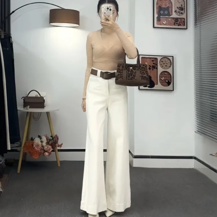 黑色不贴腿喇叭牛仔裤女款爆款2025新款气质高腰显瘦女士新款裤子