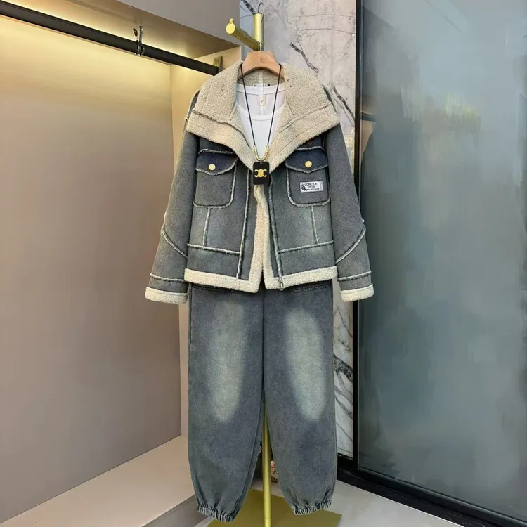 2025秋新款高级洋气牛仔拼接百搭胖mm显瘦外套+裤子套装61294