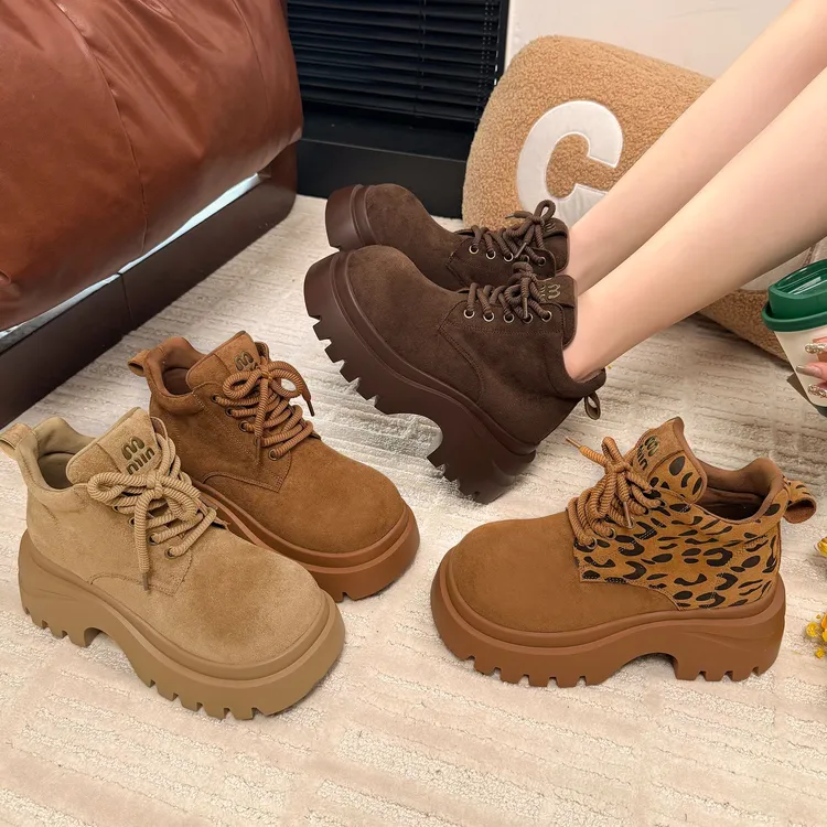 厚底增高系带大黄靴女2025秋季新款小个子马丁靴复古美拉德短靴子