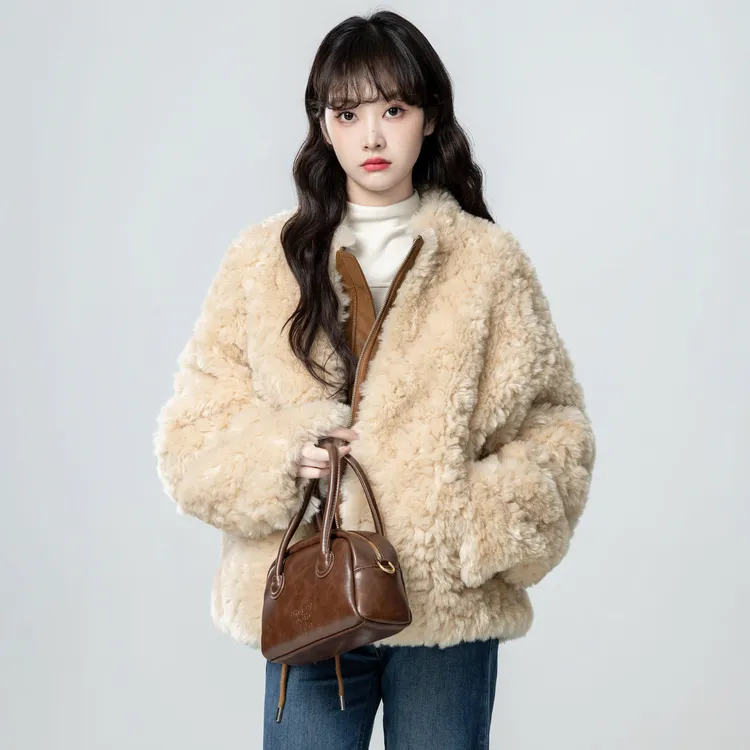 羊羔绒毛茸茸外套女冬2025冬季新款宽松两面穿加厚保暖毛绒绒上衣