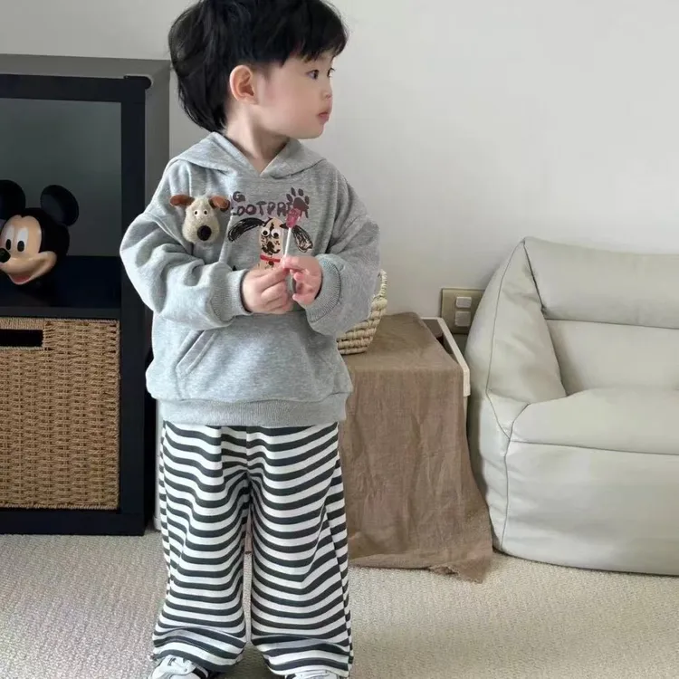 男童连帽卫衣条纹阔腿裤卡通设计宽松舒适两件套装