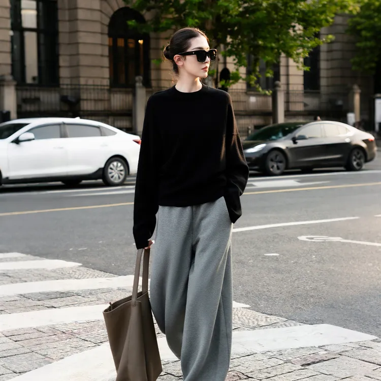 18针美丽诺羊毛圆领毛衣加设计感弯刀裤套装宽松休闲时尚毛衣裤子
