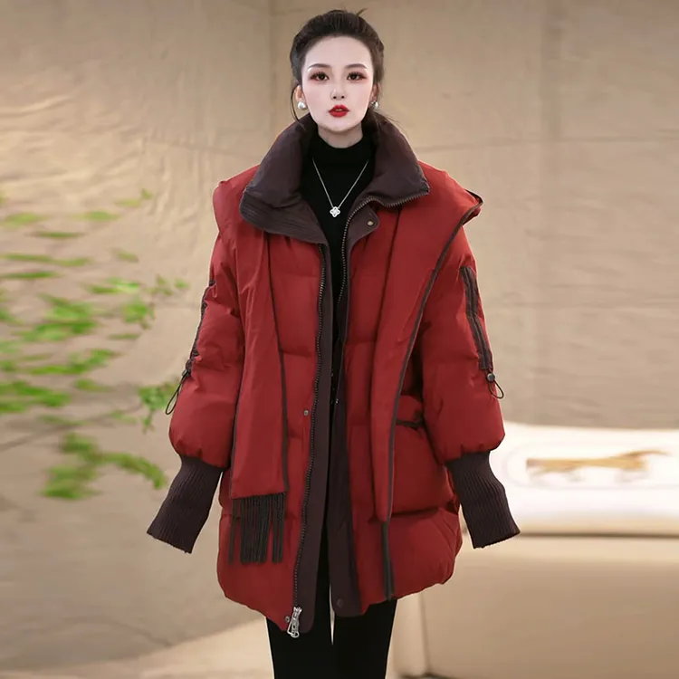 冬季设计感围巾连帽中老年羽绒服2025时尚洋气加厚保暖中长款外套