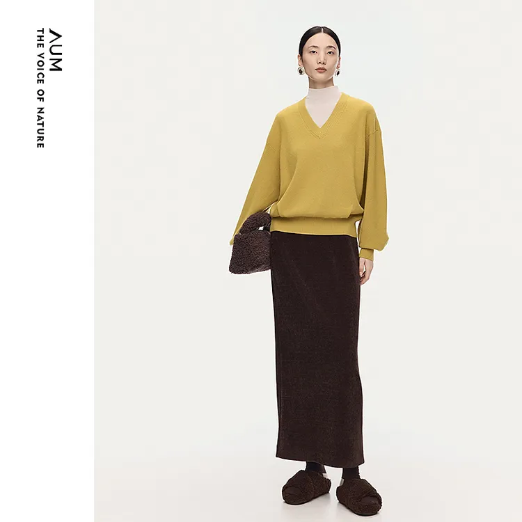 AUM噢姆休闲复古宽松纯色圆领秋冬毛针织衫M1FZ4S93M