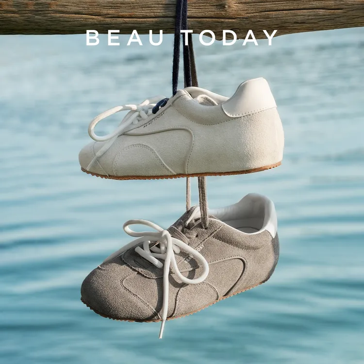 【BeauToday】乖巧圆头双色鞋带俏皮德训鞋女2025新款内增高阿甘鞋