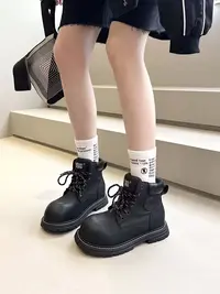 百搭黑色马丁靴常规款秋季秋系带中跟休闲风女鞋