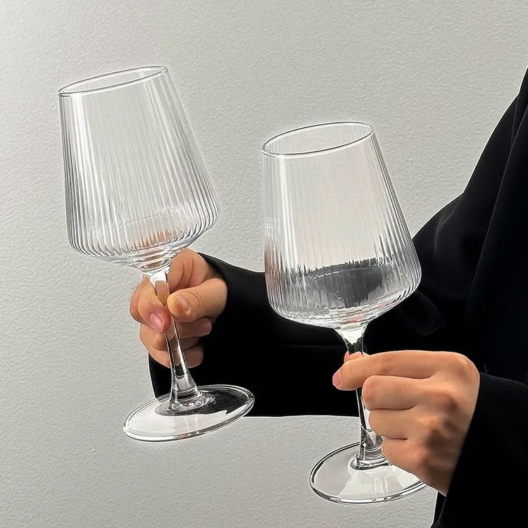 竖纹高脚玻璃杯ins风高颜值鸡尾酒杯家用创意香槟红酒杯葡萄酒杯