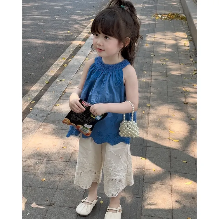显白套装女童夏季套装2025新款洋气女宝宝镂空挂脖背心儿童韩版