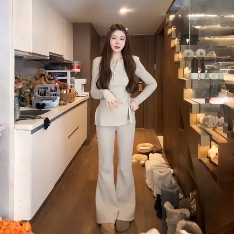 2025秋冬新款韩系洋气套装针织衫上衣微喇裤女修身高腰显瘦两件套