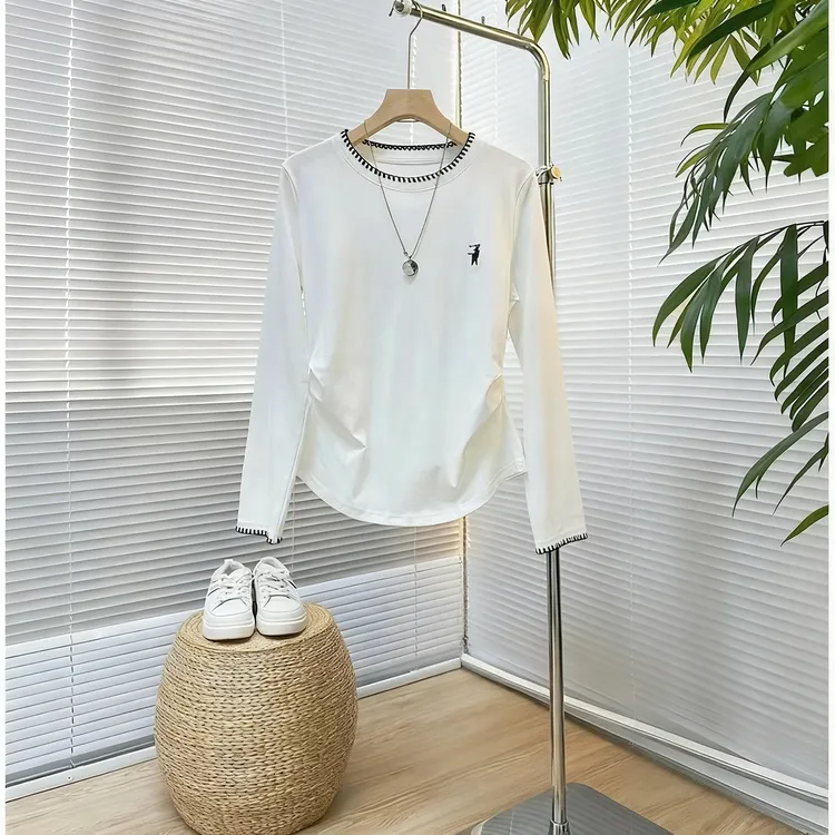 简约打底衫女2025秋冬新款贝壳绣设计感时尚百搭休闲圆领显瘦上衣