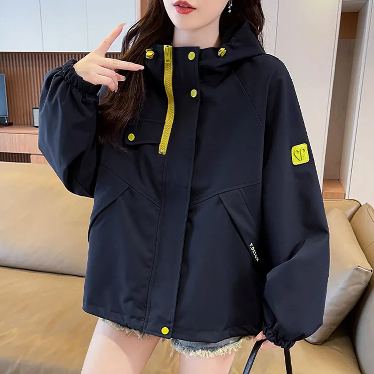 休闲百搭连帽冲锋衣初秋外套女2025新款韩版宽松洋气工装夹克上衣