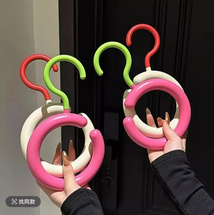 【抢：加大款】多巴胺挂钩多功能可旋转免打孔围巾包包挂架丝巾 NC