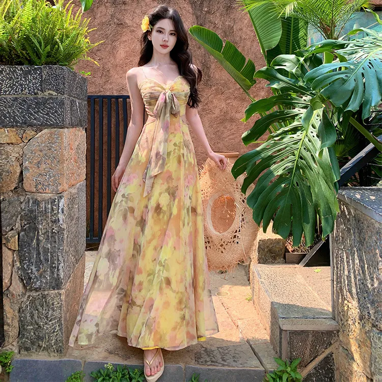 法式度假风长裙春夏收腰显瘦黄色气质性感露腰印花吊带连衣裙女