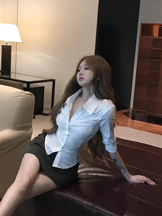 高级感气质套装白色翻领职业长袖衬衫女秋季半身裙包臀短裙两件套