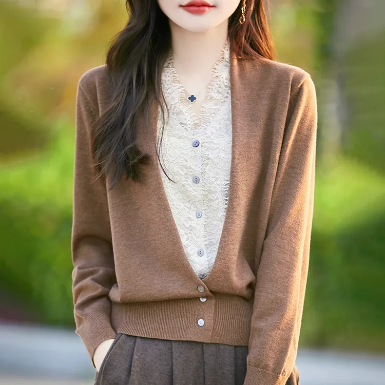 品牌2025新款秋季V领镂空钩花假两件针织开衫时尚洋气长袖上衣