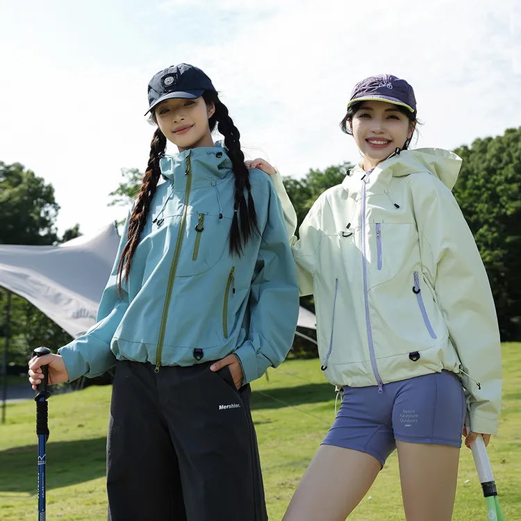 【新品！短款版】蕉下客户外三合一冲锋外套小个子秋冬防泼水登山服