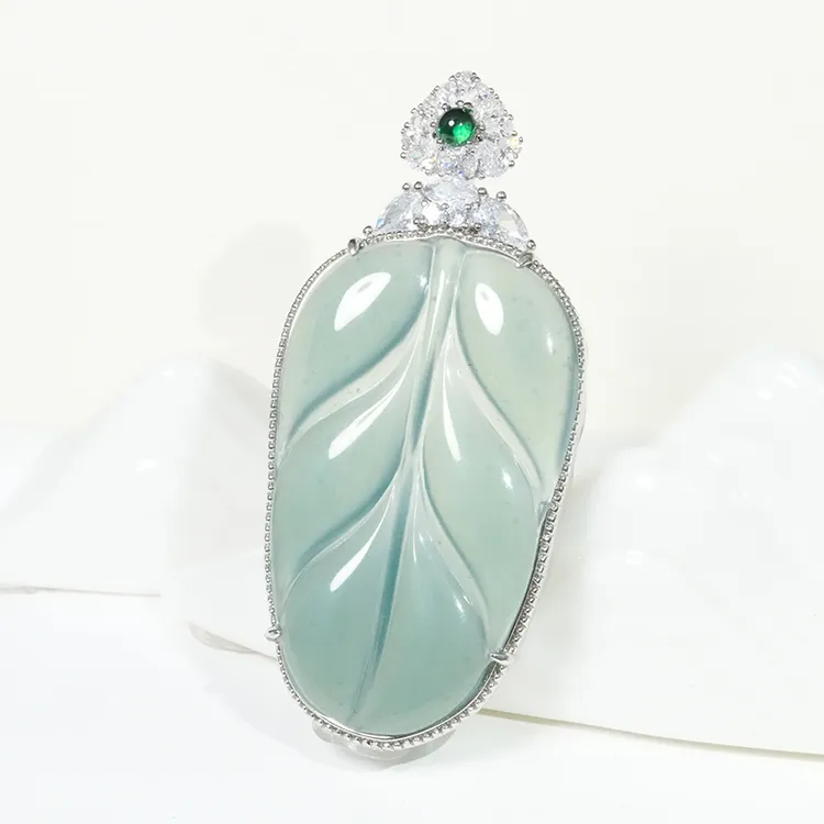 【小胖翡翠】天然A货翡翠叶子吊坠蓝水轻奢颈坠(不含链)多样性发0商品图