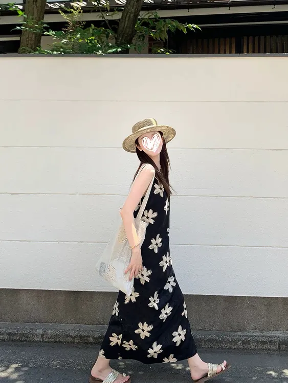 吊带裙女气质度假绝美连衣裙