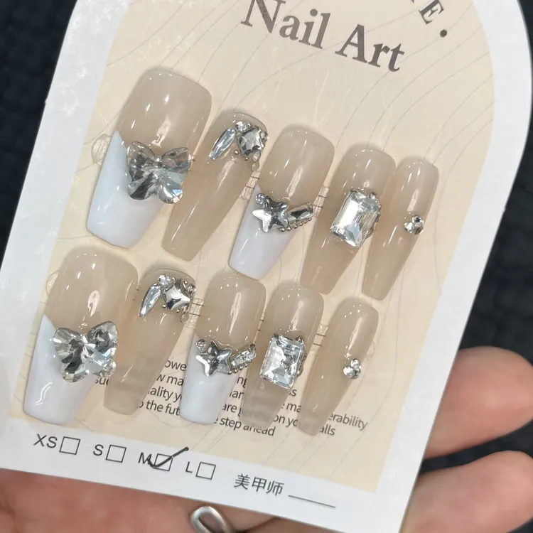 显白手工穿戴甲 