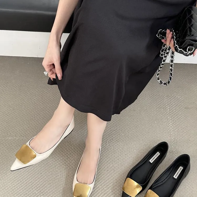 法式金属方扣淑女小单鞋2025春秋新款百搭复古粗跟尖头软皮平底鞋