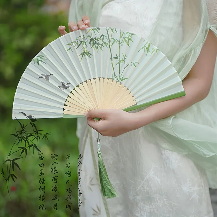 7寸竹扇古风折扇中国风汉服旗袍舞蹈扇蝴蝶流苏随身便携折叠扇子