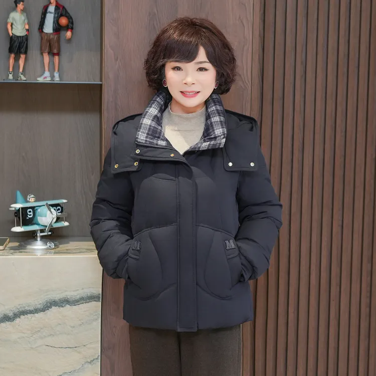 妈妈秋装加厚中年新款外套洋气中老年女春秋季大码上衣薄棉衣保暖