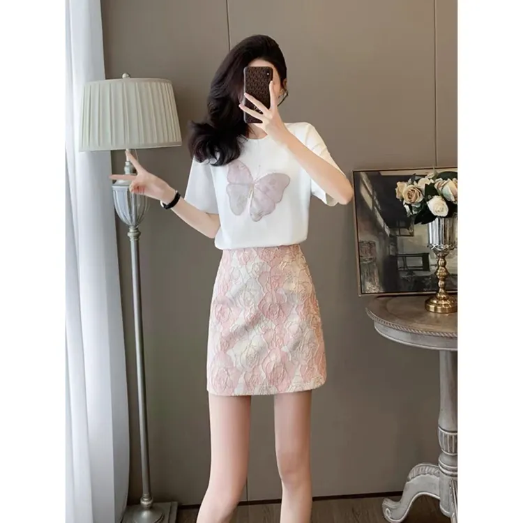 时尚高级衣服休闲夏装气质新款短袖减龄夏季T恤短裙套装两件套