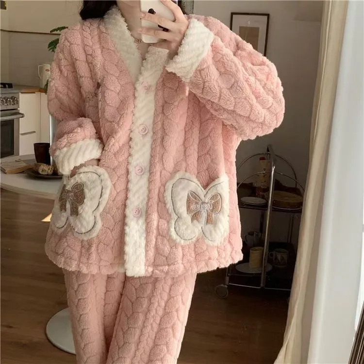 甜美少女风珊瑚绒冬季加厚保暖无领外穿法兰绒睡衣