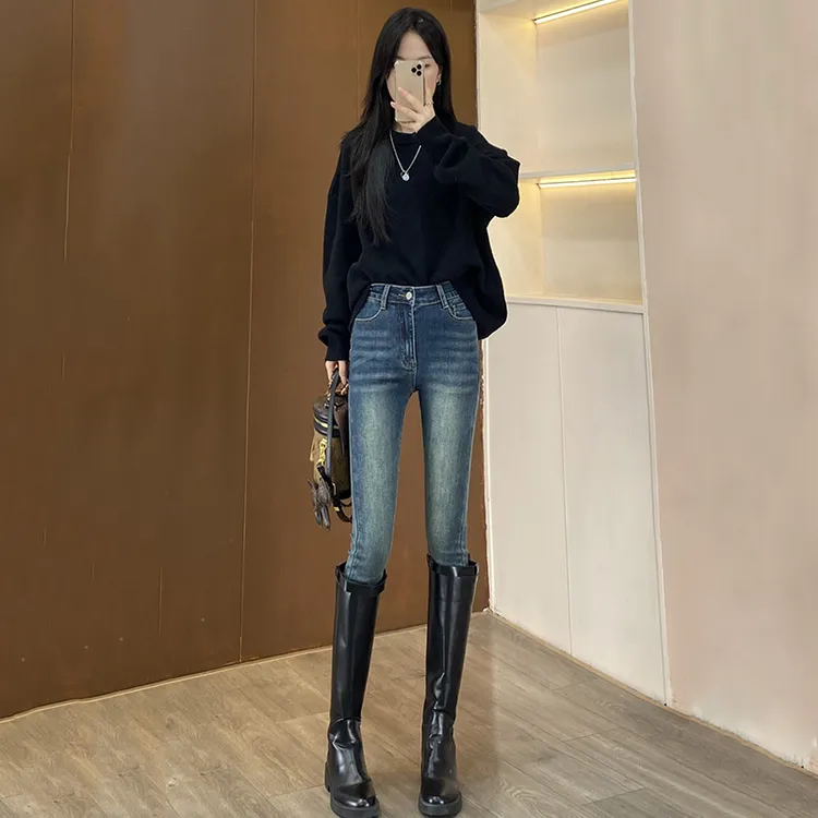 水泥灰小脚牛仔裤女秋冬2025新款高腰显瘦小个子紧身加绒九分裤