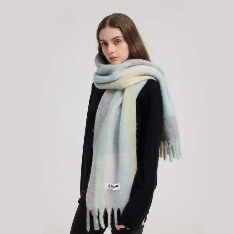 卡蒙 时尚格子流苏围巾秋冬舒适保暖毛绒围脖 女款