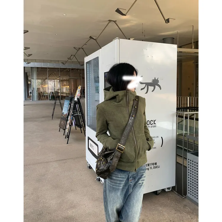 复古绿色做旧连帽卫衣短款女2025新款修身拉链外套休闲上衣女