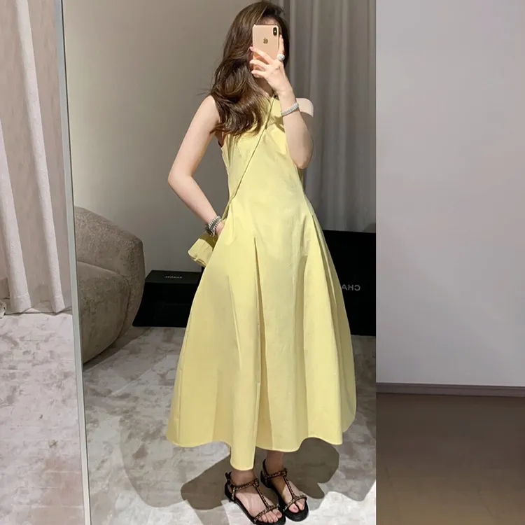 多巴胺黄色无袖背心吊带连衣裙子女夏季2025新款流行爆款穿搭长裙