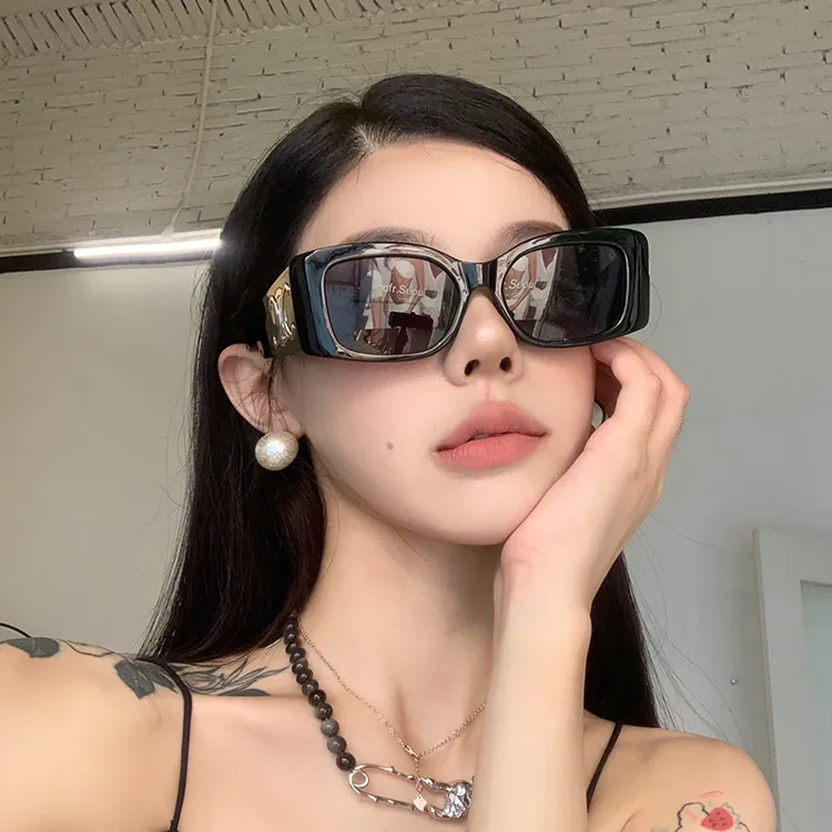 2024新款欧美高级感黑色粗框墨镜女个性ins风时尚辣妹方框太阳镜