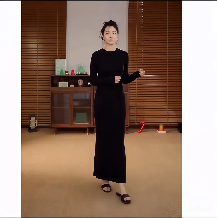 长袖宽松简约连衣裙秋季气质百搭黑色长裙遮肉显瘦内搭打底裙大码