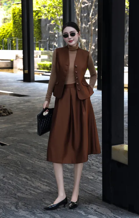 2025秋季新款法式复古时尚气质套装 极简显瘦洋气两件套