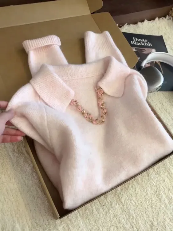 小香风粉色V领毛衣女秋冬慵懒高级感宽松显瘦洋气内搭针织衫上衣