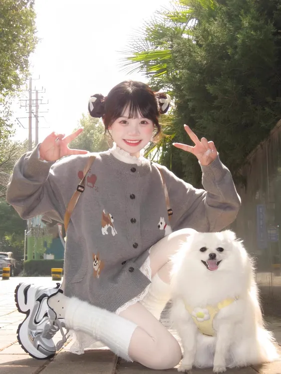 春秋设计感灰色小狗毛衣外套韩系可爱甜美慵懒风外搭针织开衫