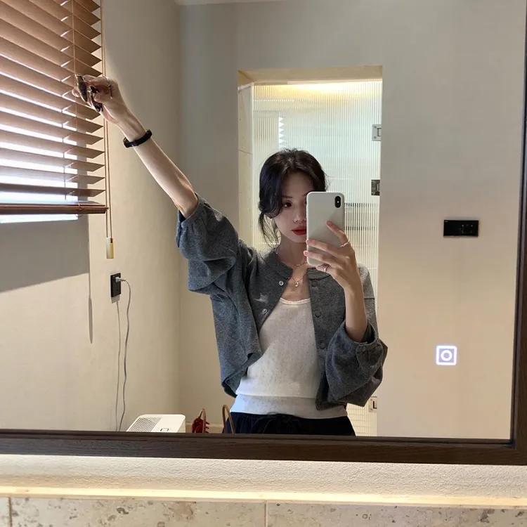 小香风韩系灰色短款棒球服夹克女早秋季高级感独特小众初春短外套