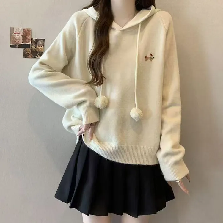 软糯风连帽刺绣毛衣女秋冬减龄宽松韩系小狗刺绣针织衫学院风