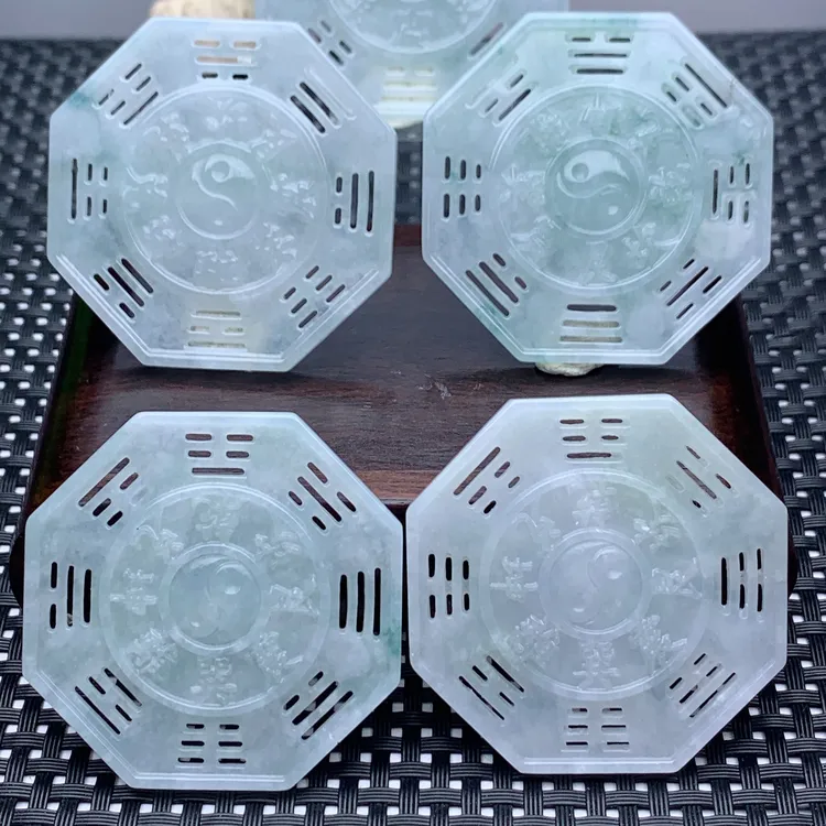 缅甸天然A货翡翠薄款冰透仿古太极八卦牌挂件吊坠双面项坠挂饰