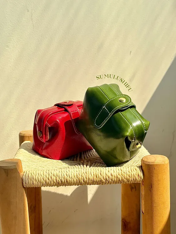 高颜值小面包首饰手串文玩包油蜡皮靓丽短途出行便捷高级轻奢文艺