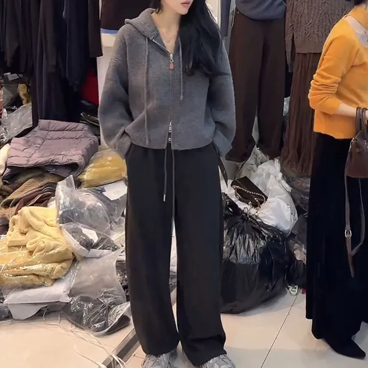 2025秋季新款减龄高级感针织连帽上衣女显瘦休闲双头拉链开衫毛衣