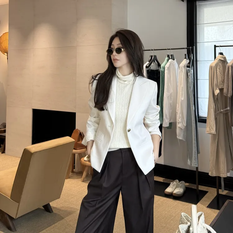 王嬛嬛MsLime25年新款【巴家蓝线】高支羊毛立裁修身西装 HD2C0099